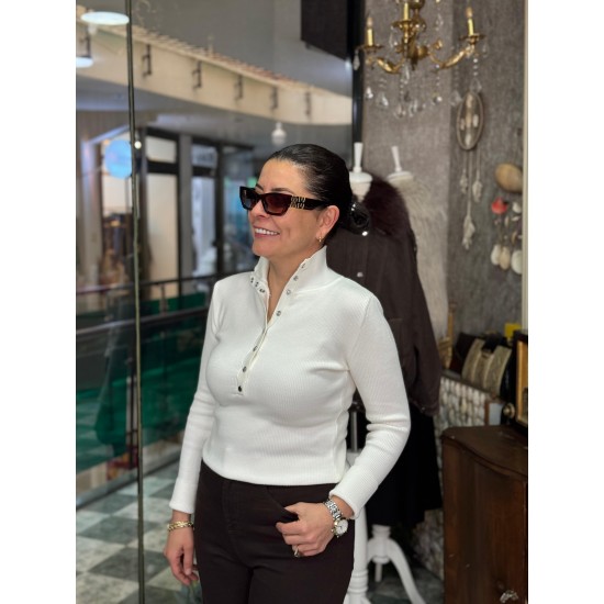 Dik Yaka Çıtçıtlı Triko Kazak - Ekru 